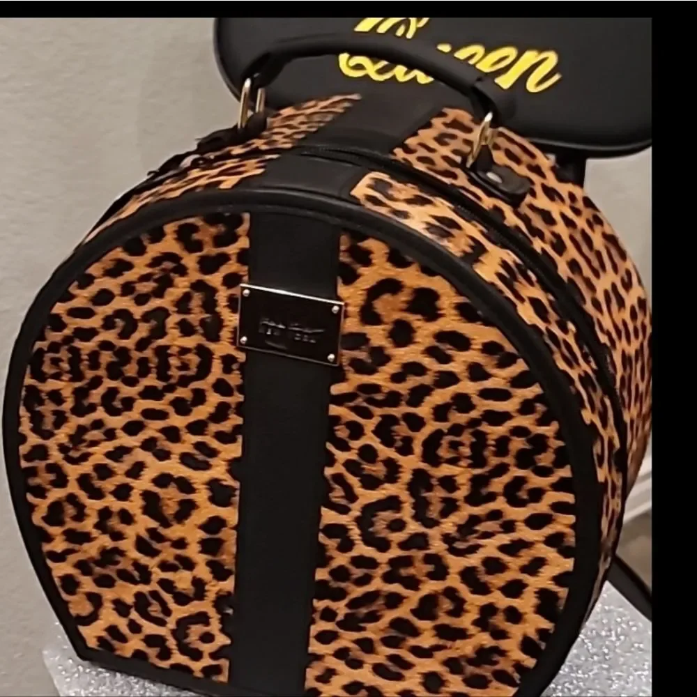 Nicole Miller‎ Tortoise Hard Shell Cosmetic Travel Case